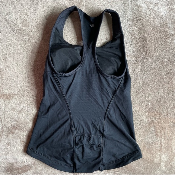 Lululemon black tank top size 2 - Picture 3 of 6